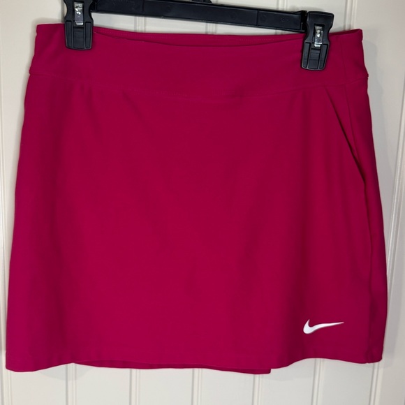 NIKE✔️Dri-Fit Fuchsia Skort, Pockets - Golf, Pickleball, Tennis 💕 (Size Small) - Picture 4 of 12